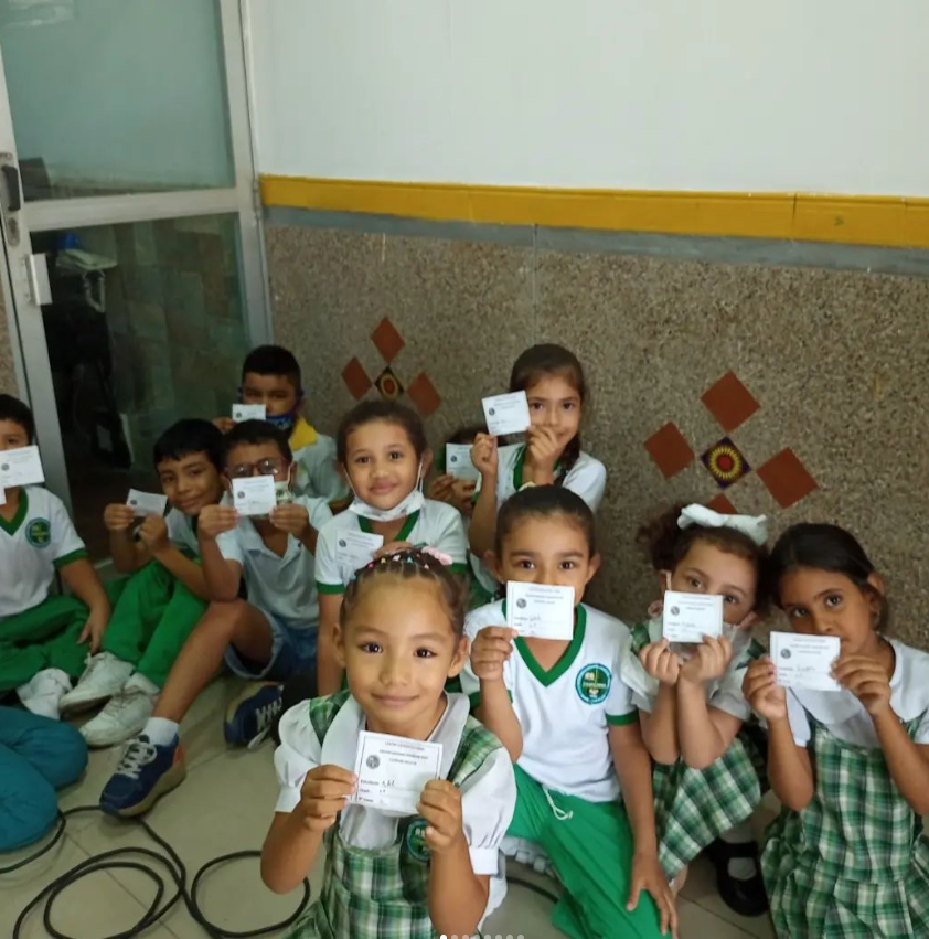Comunidad educativa de la Fundación Educativa Sinaí